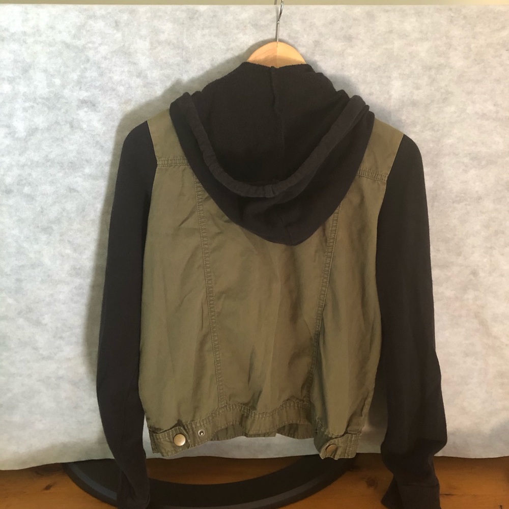 Jacket - Picture 4 of 5